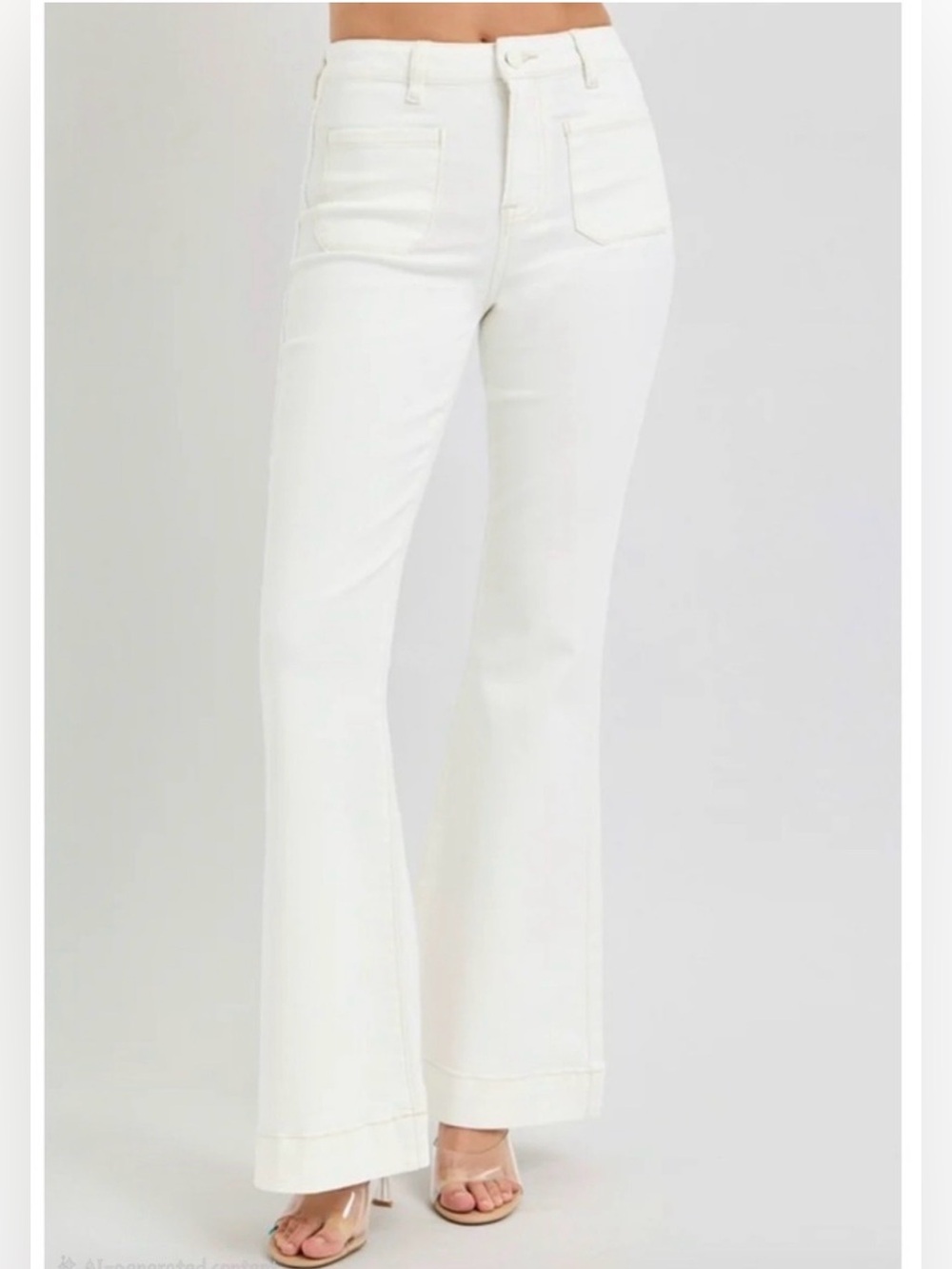 RISEN High Rise Front Patch Pocket Flare Jeans off White / ecru Size 9/29